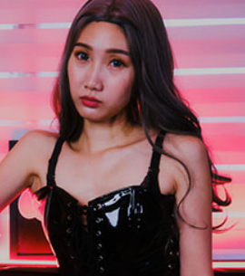 锺宛冰(莉娜)个人资料照片